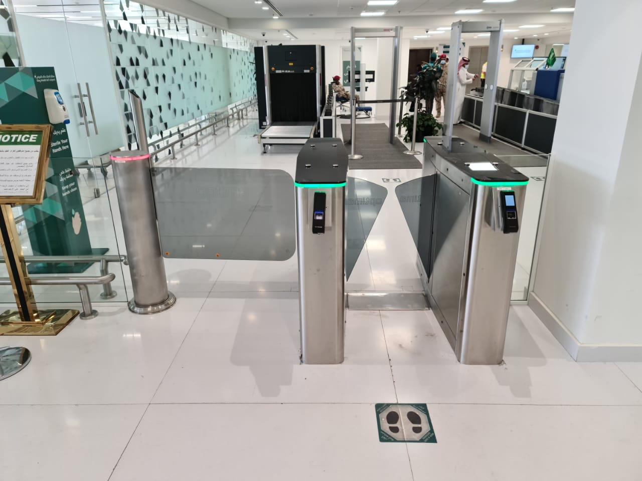 VIP gate and access turnstile 7